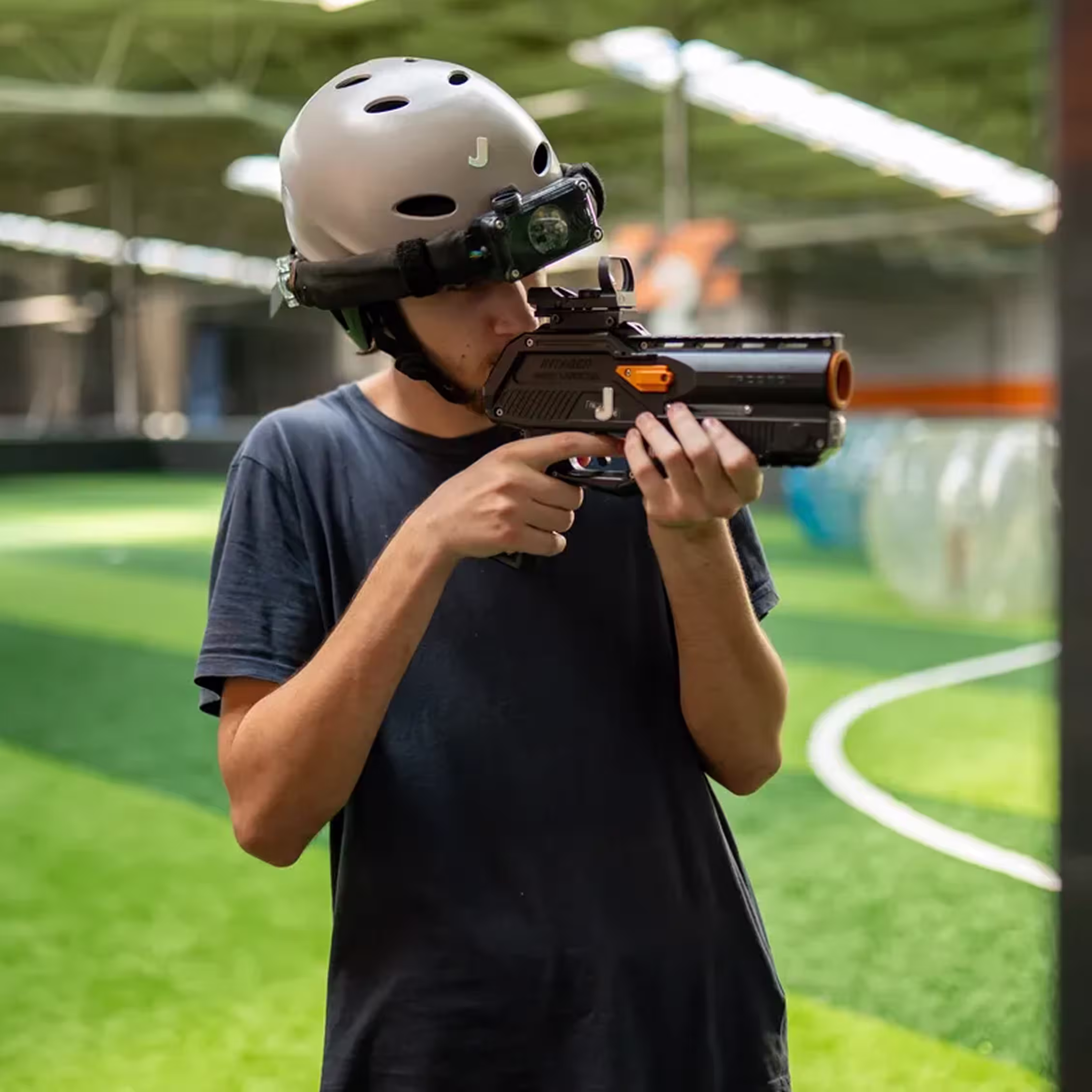 Laser game Bordeaux UniGames - laser game jeunes garcon